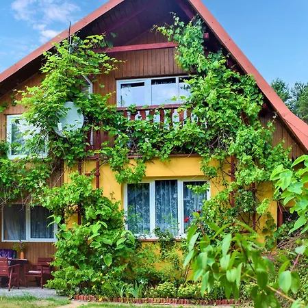 3 Bedroom Gorgeous In Holiday home Rowy (Pomerania)